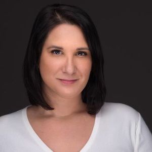 Meet your Posher, Stefanie